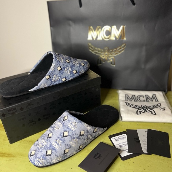 MCM
Vintage Monogram Slippers NWT UNISEX - Picture 4 of 13